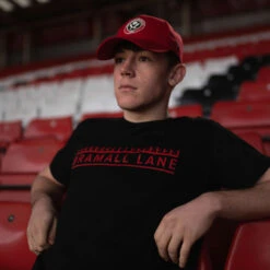 New Era Essential 9FORTY Cap Red -Elite Kit Co Store 2211